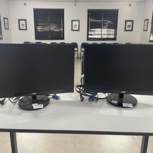 LOTE 026 - Dois Monitores AOC 23" Full HD