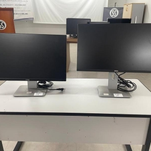 LOTE 029 - Dois Monitores Dell 23" e Dois Suportes Dell para dois monitores