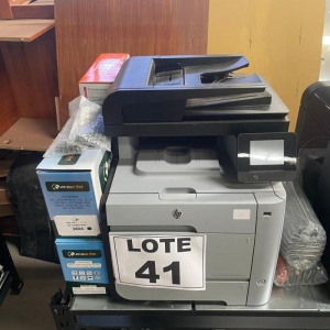 LOTE 041 - Impressora HP M476DW Cinza
