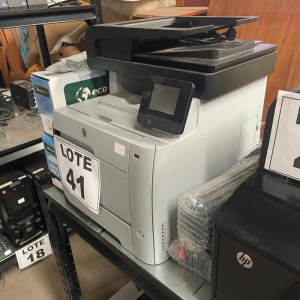 LOTE 041 - Impressora HP M476DW Cinza