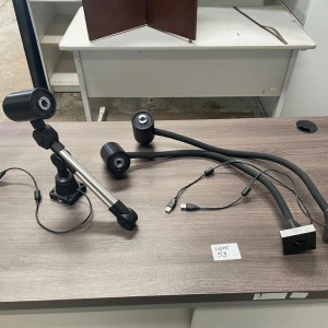 LOTE 043 - Três Câmeras com suporte e Seis Câmeras de segurança Anran