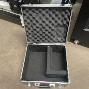 LOTE 062 - 19 Case cinza p/ transporte