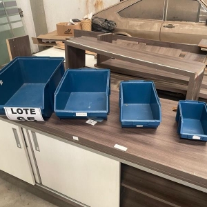 LOTE 065 - Gavetas plástica organizadora Nºs 5, 7, 8 e 9