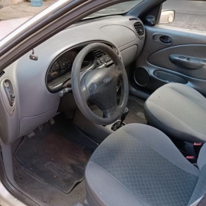 LOTE 001 - Ford/Fiesta GL Class, placa IJO 3J86, prata, ano/modelo 2000