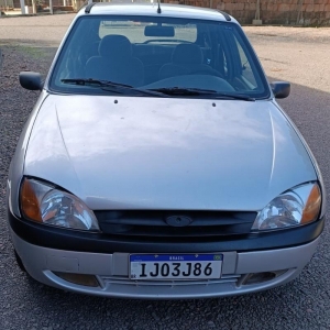 LOTE 001 - Ford/Fiesta GL Class, placa IJO 3J86, prata, ano/modelo 2000