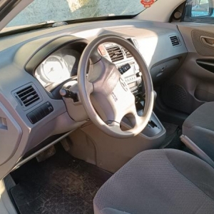 LOTE 002 - I/Hyundai Tucson GLS 20L, placa JCR 1I05, prata, ano/modelo 2009/2010