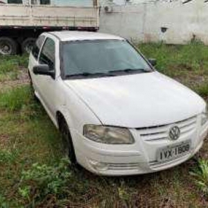 LOTE 007 - VW/GOL 1.0 G4, ano/modelo 2013/2013, placas IVX1808, chassis nº  9BWAA05W8EP040801,  RENAVAM nº 00587536853.