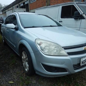 LOTE 011 - GM/VECTRA SEDAN ELEGANCE, ano/modelo 2009/2009, placa NQR3299, cor prata, Chassis nº  9BGAB69C0AB162908, RENAVAM nº 00167168088.