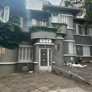 LOTE 01 - Imóvel na Av.Montenegro, Bairro Petrópolis em Porto Alegre 