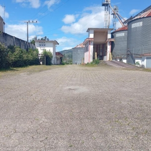 LOTE 019 - TERRENO COM 27.565,290m² E QUATRO EDIFICAÇÕES EM SANTA CATARINA SC