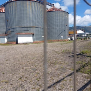 LOTE 019 - TERRENO COM 27.565,290m² E QUATRO EDIFICAÇÕES EM SANTA CATARINA SC