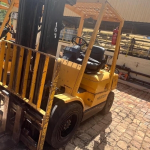 LOTE 003 - Empilhadeira HYSTER, modelo H 50 XM, ano 2002