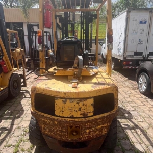 LOTE 008 - Empilhadeira HYSTER, modelo H 50 XM, ano 2002