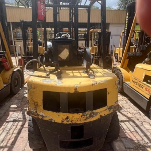 LOTE 011 - Empilhadeira YALE, modelo GTP 050 RL, ano 2005