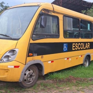LOTE 004 - Tipo: Ônibus, IVECO/CITYCLASS 70C17, Ano/modelo: 2013/2014, Placa: IVH3893