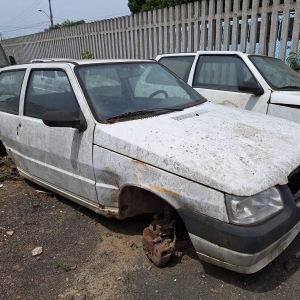 LOTE 013 - Tipo: Automóvel, FIAT/UNO MILLE ECONOMY, Ano/modelo: 2008/2009, Placa: IPJ5125