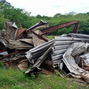 LOTE 018 - SUCATA DE COBERTURA METÁLICA