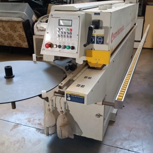 LOTE 001 - Máquina Coladeira de Borda, marca SCM Tecmatic, modelo T 300T, nº de série BR 1500444, ano 2016, 380 volts