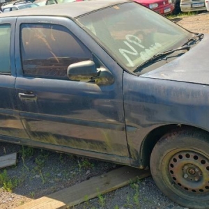 LOTE 005 - VW/GOL 16V POWER, Placa IKO5J67, ano/modelo 2002/2002, Cor: AZUL, Chassi: 9BWCA05X82P048152,  RENAVAM: 00778983722.