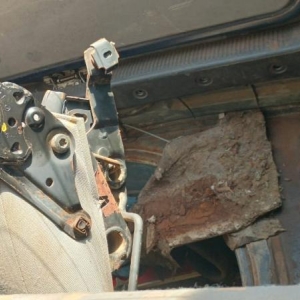 LOTE 005 - VW/GOL 16V POWER, Placa IKO5J67, ano/modelo 2002/2002, Cor: AZUL, Chassi: 9BWCA05X82P048152,  RENAVAM: 00778983722.