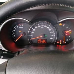 LOTE 006 - I/Kia Sorento EX2 2.4 G25, placa IWJ 4D34, branca, ano/modelo 2014/2015