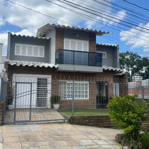 LOTE 009 - 50% de um prédio de alvenaria, na rua Capitão Jorge Frantz, nº 158, Santa Cruz do Sul/RS