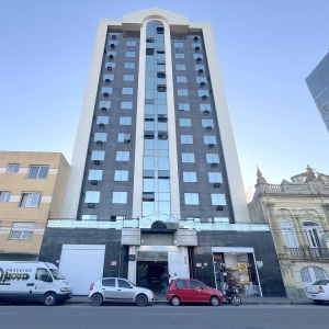 LOTE 1 - Loja 10 do edifício Cristal Palace na Rua General Osório 555, Centro de Pelotas