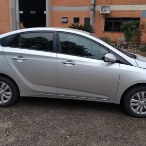 LOTE 001 - Hyundai/HB20 S 1.6A CONF, placa PYI 4659, prata, ano/modelo 2016/2017