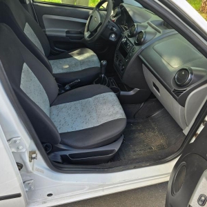 LOTE 009 - Ford/Fiesta Flex
