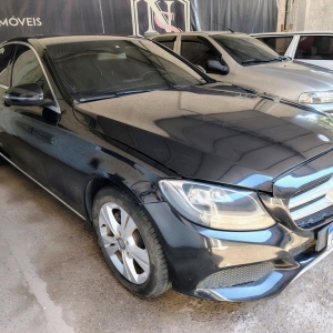LOTE 009 - Mercedes-Benz/C180