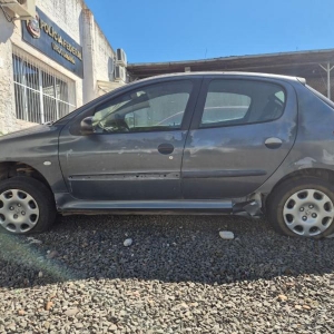 LOTE 006 - PEUGEOT/206 10 SENSAT, Placa: IMR1I33, Ano/modelo: 2005/2005, Cor: CINZA, Chassi: 9362A7LZ96B011799, Motor: 10TR01Q091815, RENAVAM: 864423004.