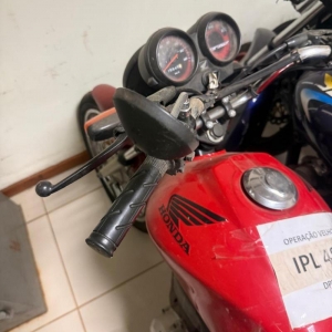 LOTE 009 - HONDA/CG 125 FAN ES, Placa: ISE1135, ano/modelo: 2011/2011 Cor: VERMELHA / Chassi: 9C2JC4120BR723990.
