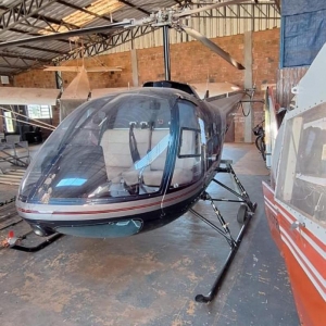 LOTE 003 - HELICÓPTERO ENSTROM modelo: 280FX, Série: 2066, Ano: 1991, Matrícula: PTHXM, Tipo ICAO: EN28, Número de Série: 2066.