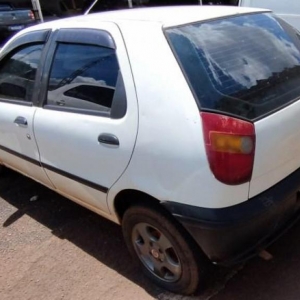 LOTE 006 - Fiat/Palio EL, placa LXW2426, ano/modelo 1996/1996, na cor branca chassis nº 9BD178237T0011119, RENAVAM: 00655006133.