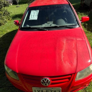 LOTE 002 -  VW/GOL 1.0 GIV, Placa: IVA6742, Ano/modelo: 2013/2014 Cor: VERMELHA, Chassi: 9BWAA05W9EP046624, Motor: CCP450093, Renavam: 00594913756 