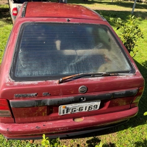 LOTE 005 - GM/KADETT GL, Placa: IFG6169, Ano/modelo: 1996/1996 Cor: VERMELHA, Chassi: 9BGKZ08GVTB400329, Motor: B18LZ31194884, Renavam: 00659364832.