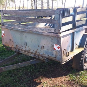 LOTE 006 - Reboque Johnson M101A1;  3-4 TON; 4X4; Ano 1968