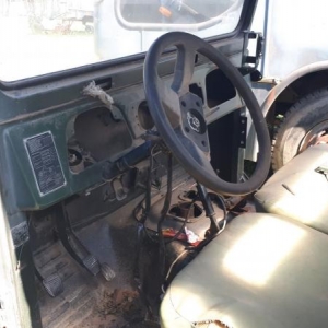 LOTE 024 - Pick Up;  Marca: Toyota; Modelo: Bandeirante OJ55LP/B; 1 T;OD; 4X4; Ano 1998