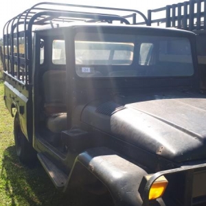 LOTE 024 - Pick Up;  Marca: Toyota; Modelo: Bandeirante OJ55LP/B; 1 T;OD; 4X4; Ano 1998