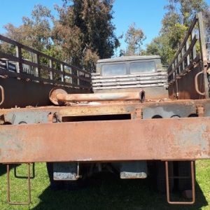 LOTE 026 - Caminhão EMP GE; Marca MBB; Modelo LA1418/51 5T 4X4; Ano 1995