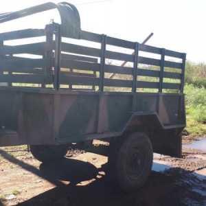 LOTE 029 - Reboque  3/4 Ton, 02 Rodas, Ano 1988