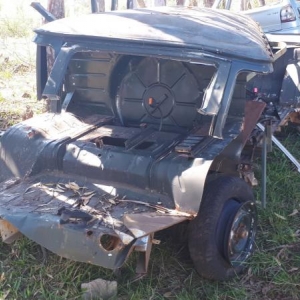 LOTE 031 - SUCATA: VW Kombi