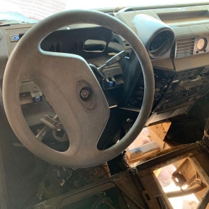 LOTE 036 - Caminhonete; Marca: LAND ROVER; Modelo: Defender; Versão: 130; Ano 1995
