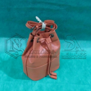 LOTE 003 - 05 (cinco) bolsas em couro