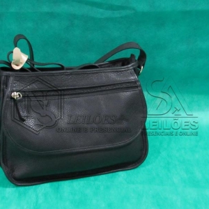 LOTE 007 - 05 (cinco) bolsas em couro.