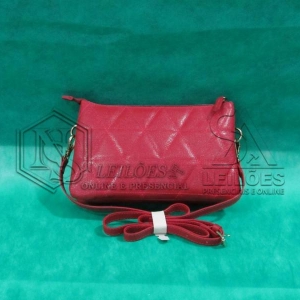 LOTE 009 - 06 (Seis) bolsas femininas em couro
