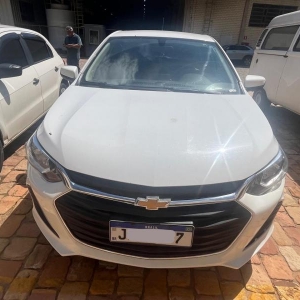LOTE 006 - Automóvel CHEV/ONIX 10MT LT1, ano/modelo 2022/2023