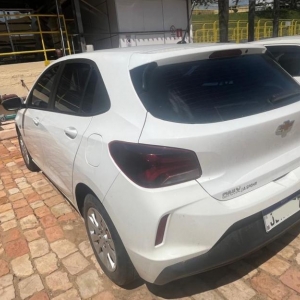 LOTE 006 - Automóvel CHEV/ONIX 10MT LT1, ano/modelo 2022/2023