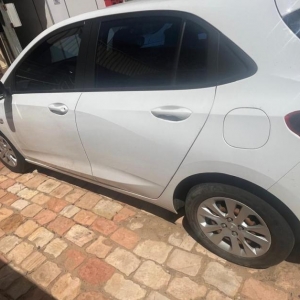 LOTE 006 - Automóvel CHEV/ONIX 10MT LT1, ano/modelo 2022/2023