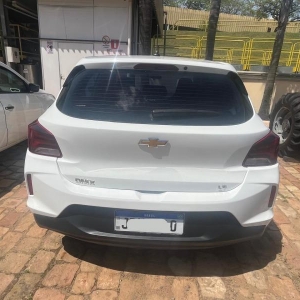 LOTE 007 - Automóvel CHEV/ONIX 10MT LT1, ano/modelo 2022/2023